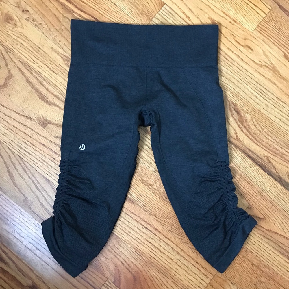Lululemon In The Flow Seamless Crop Legging